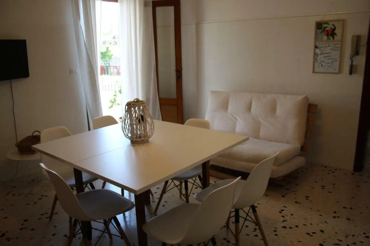 Appartamento Il Mandorlo - 库斯托纳奇 0*,